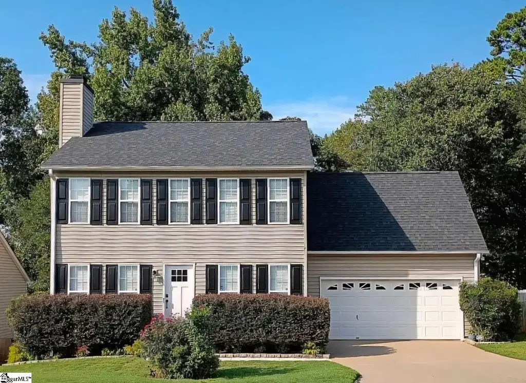 341 Riverside Chase Circle, Greer