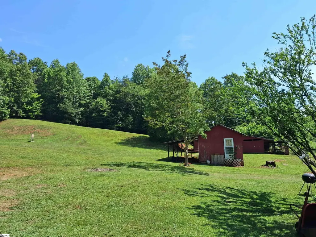 1549 Midway Road, Pickens