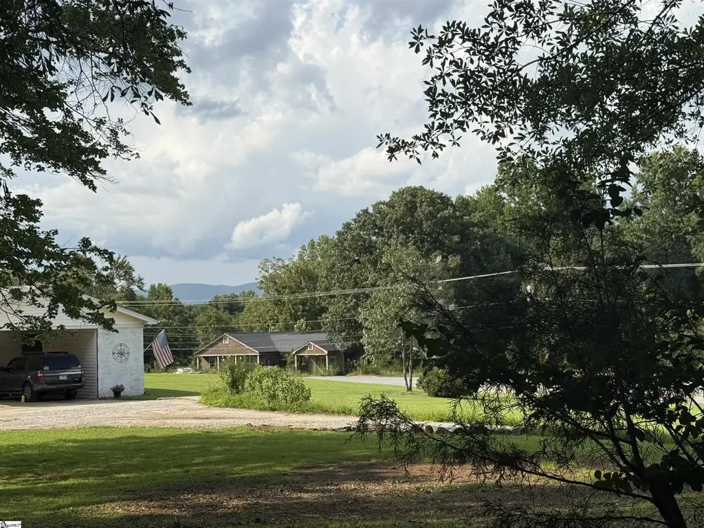 3407 Geer Highway, Marietta