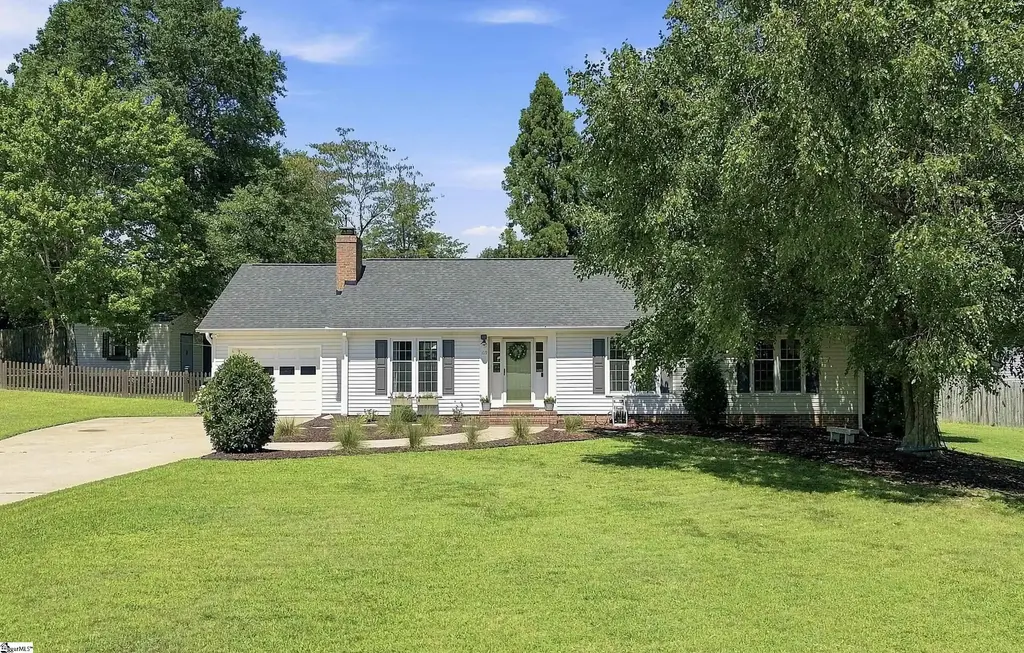109 Stonehenge Court, Taylors