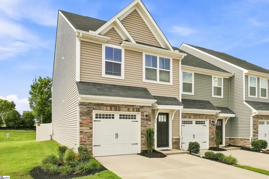 3 Country Dale Drive, Greer