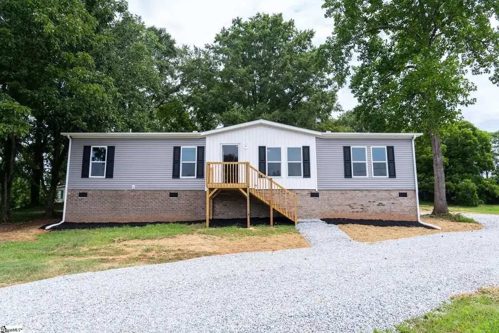 61 Tally Hoe Trail, Gray Court
