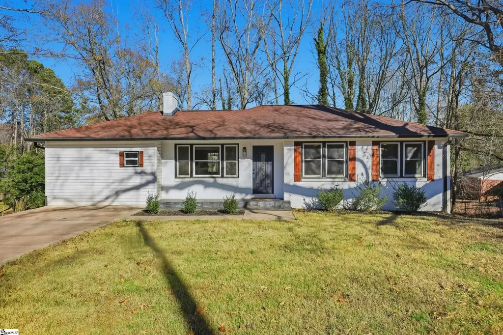 601 S D Street, Easley
