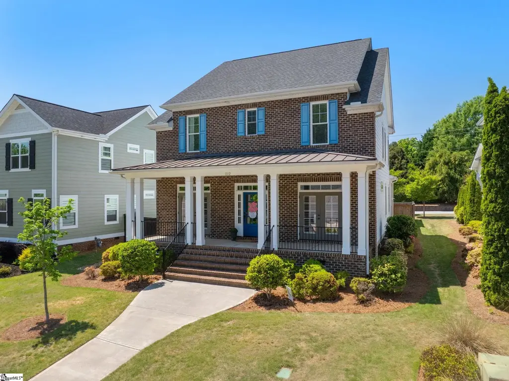212 Grandmont Court, Greer