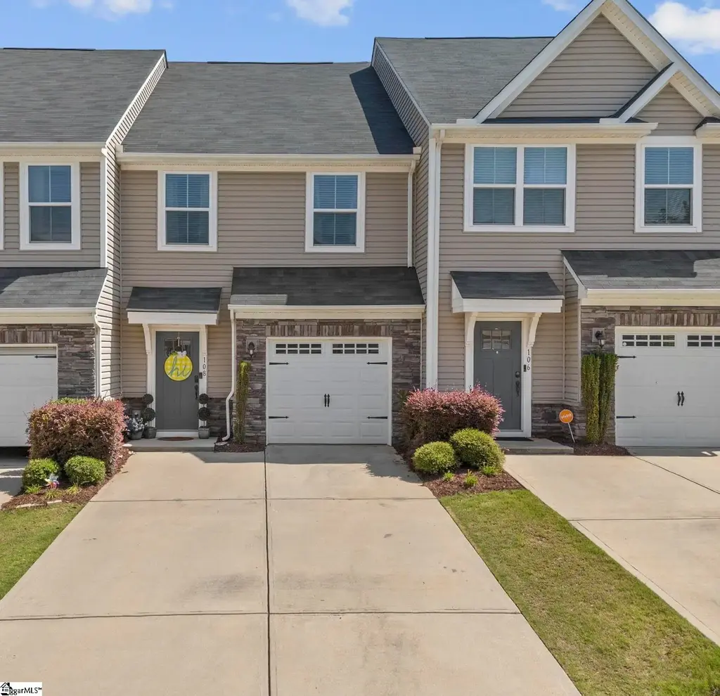 108 Roundtree Drive, Simpsonville