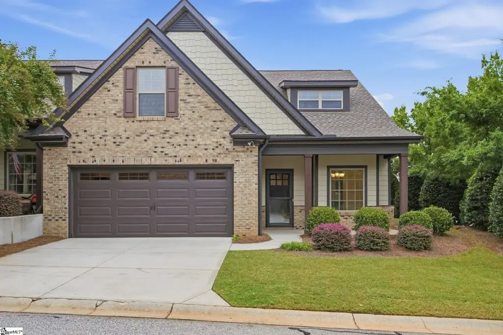 108 Meadow Clary Drive, Greer