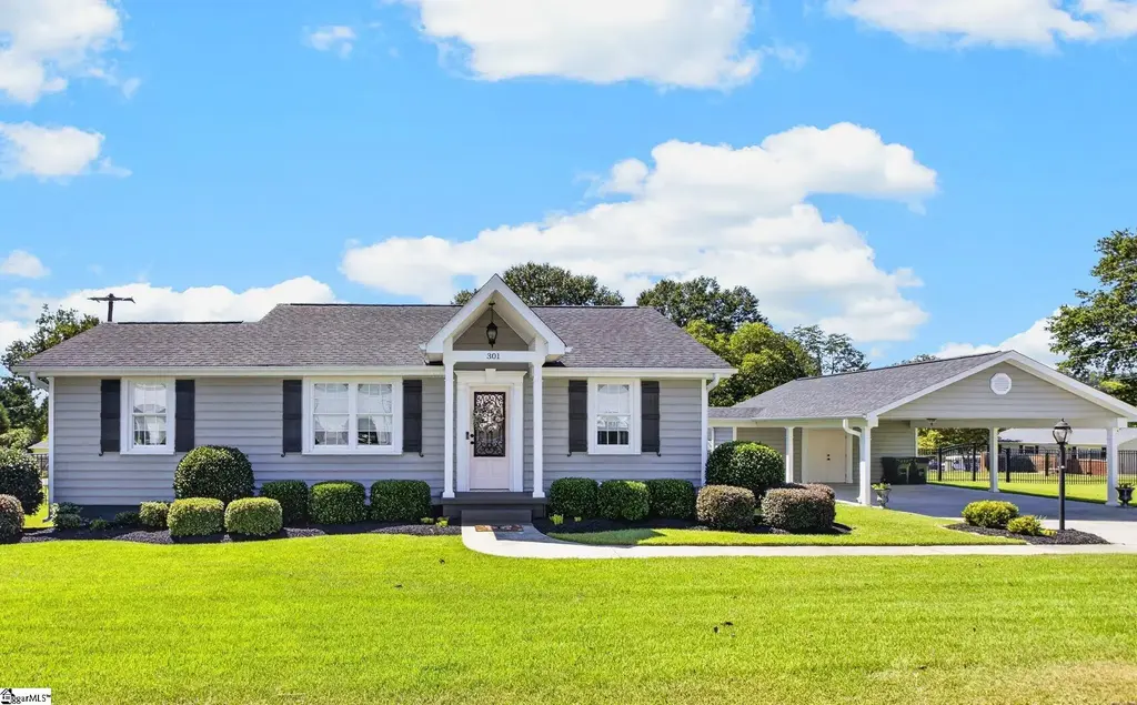 301 Carolina Ave Avenue, Greer
