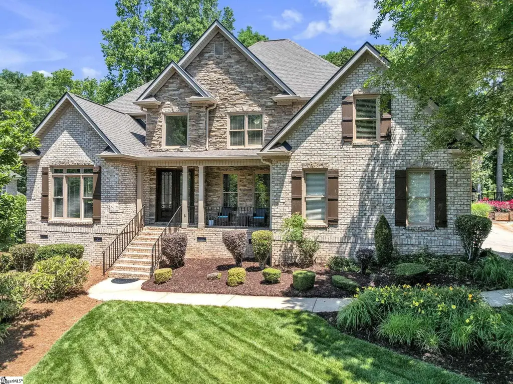 904 Sugar Oak Court, Simpsonville