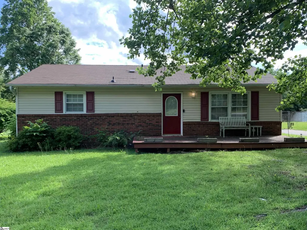 247 Sequoia Drive, Spartanburg
