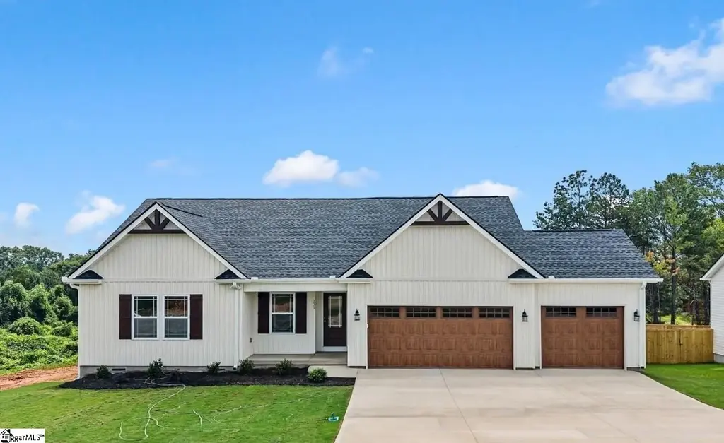 331 Little Mountain Circle, Inman