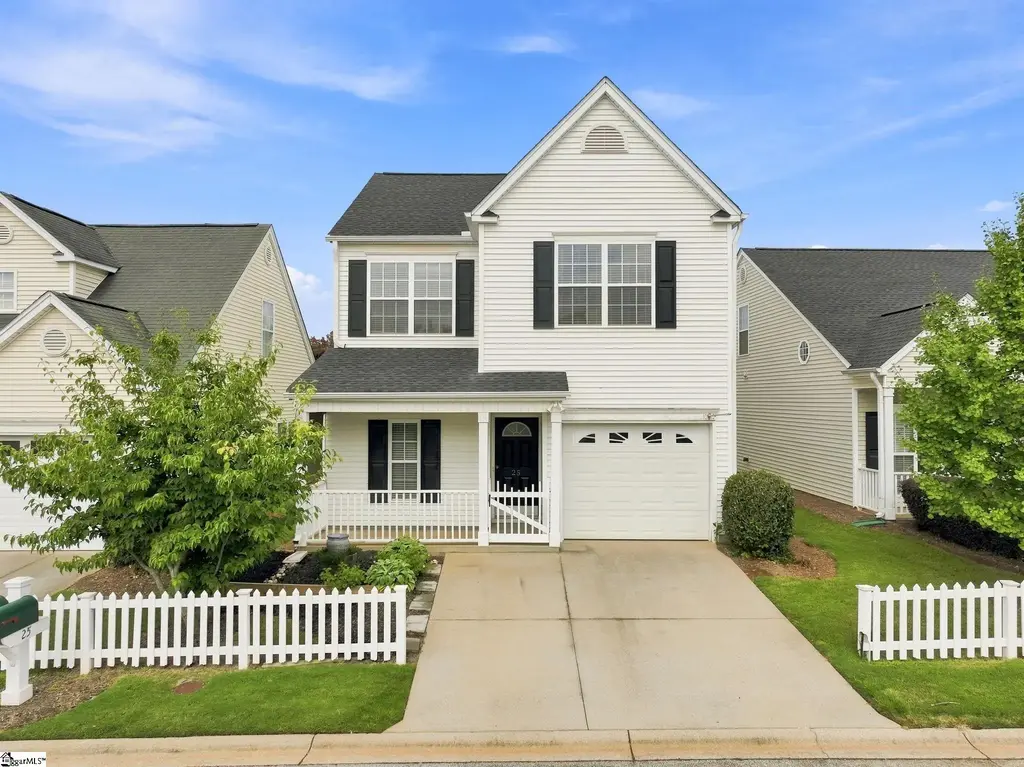 25 Minots Ledge Lane, Simpsonville