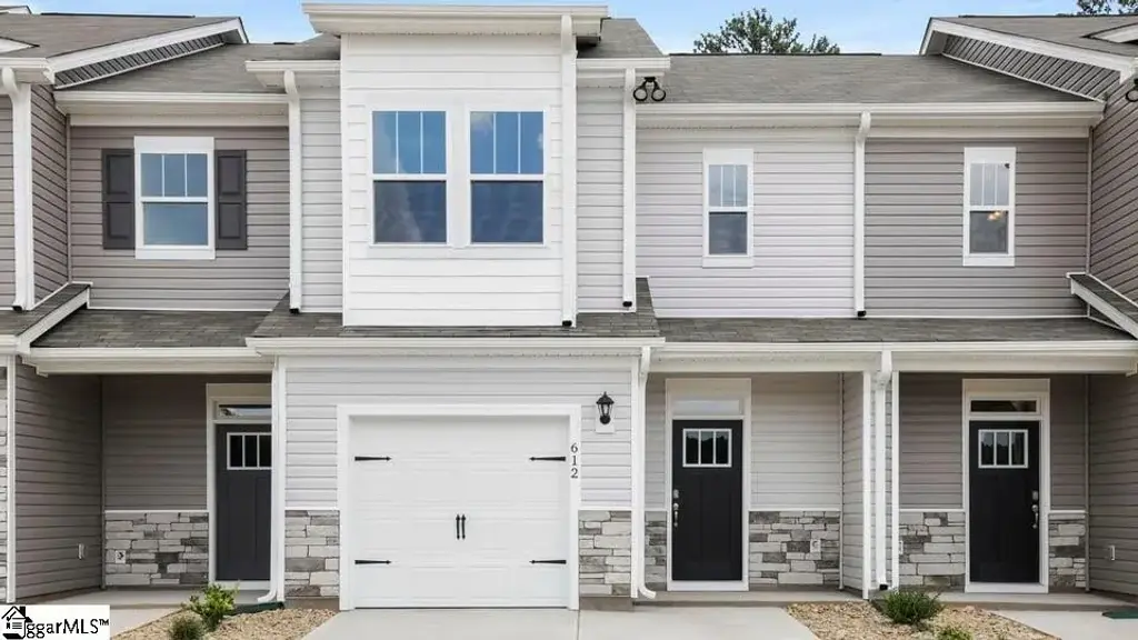 612 Jules Lane, Moore
