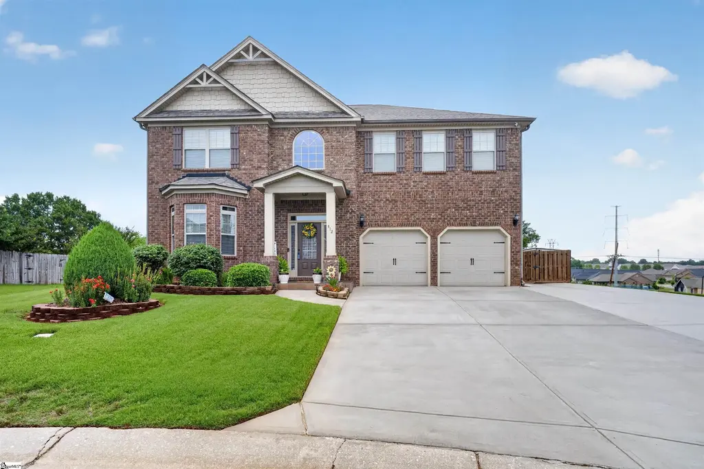 412 Simsbury Way, Greer