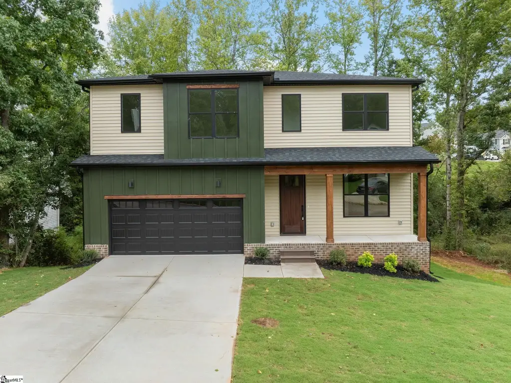 148 Fox Run Circle, Greer