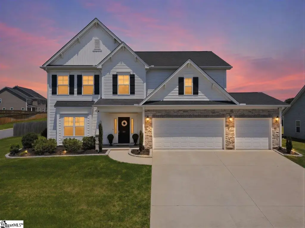 501 S Oak Crest Drive, Belton