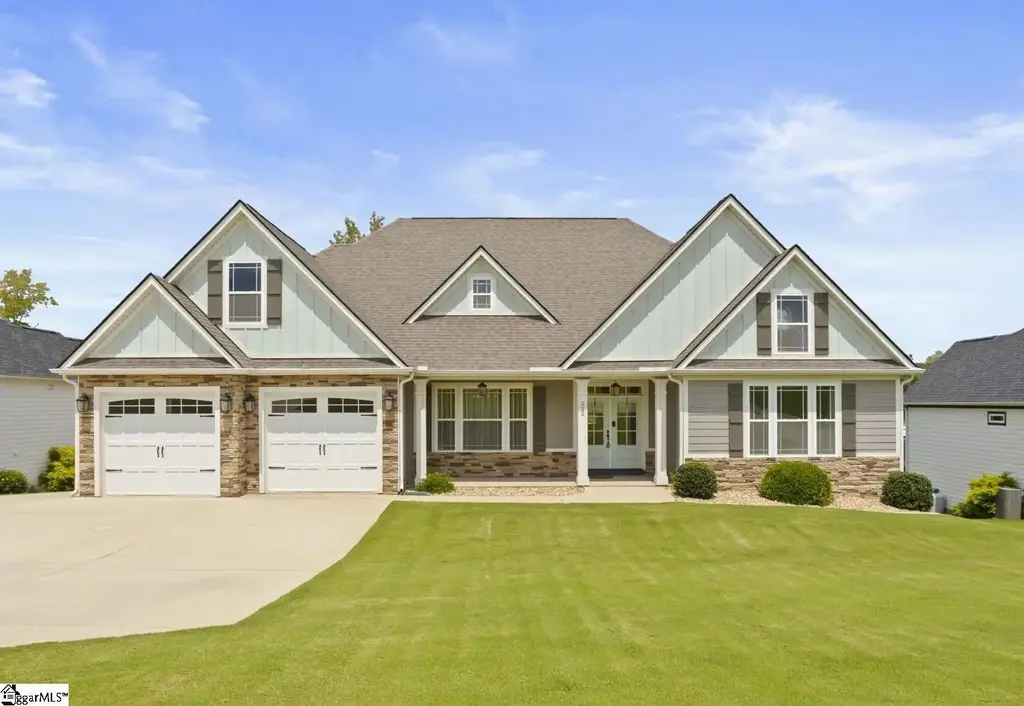 222 Lake Lyman Heights Road, Lyman