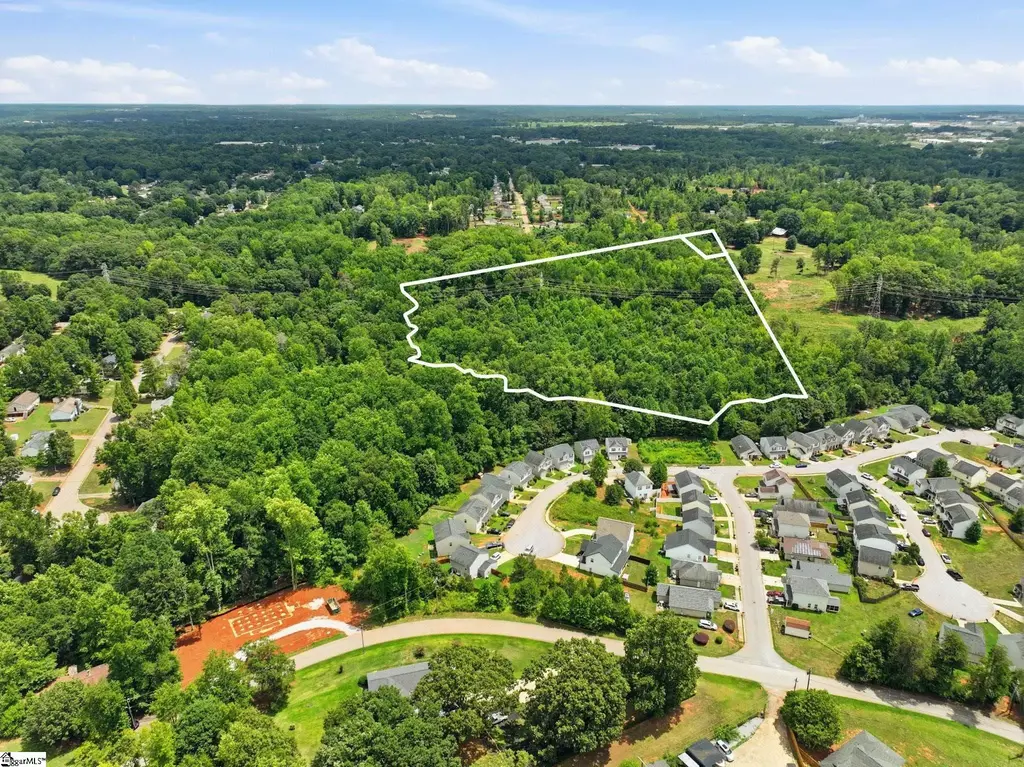 129 Evelyn Drive, Greenville