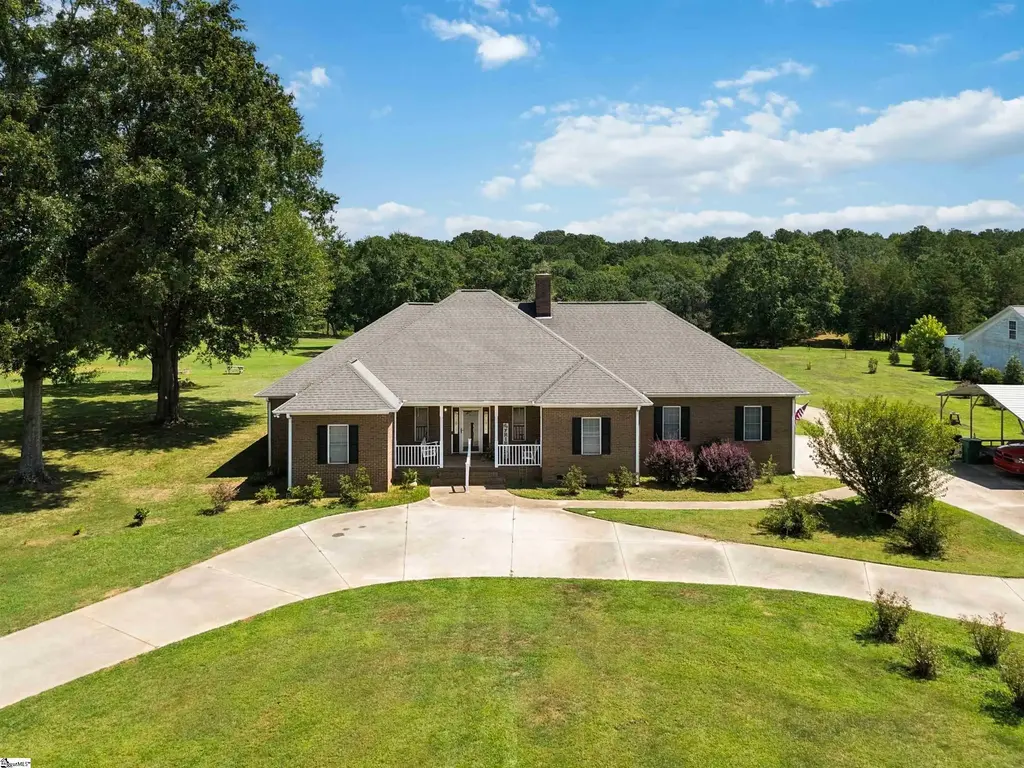 2861 Fairveiw Road, Fountain Inn