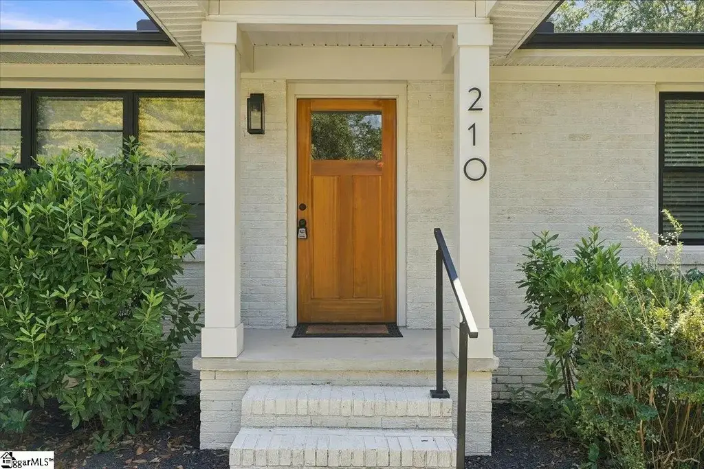 210 Woodfield Avenue, Fountain Inn
