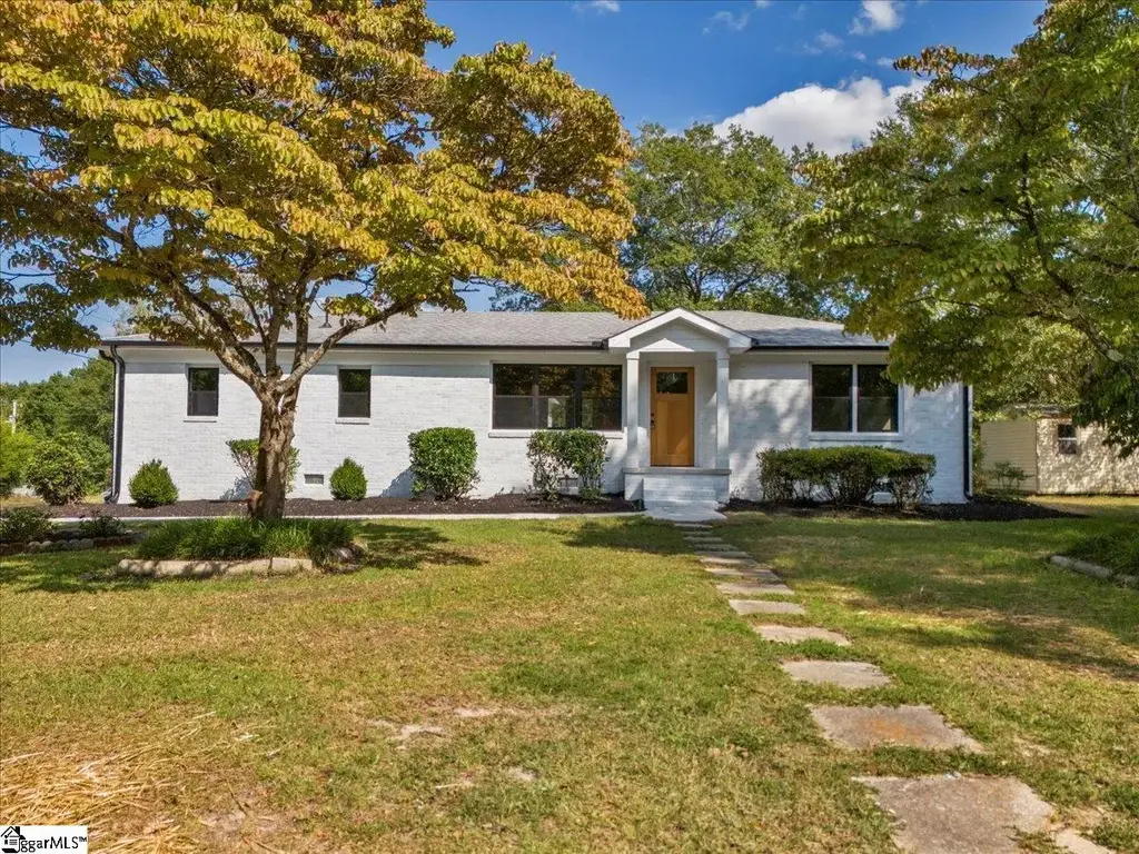 210 Woodfield Avenue, Fountain Inn