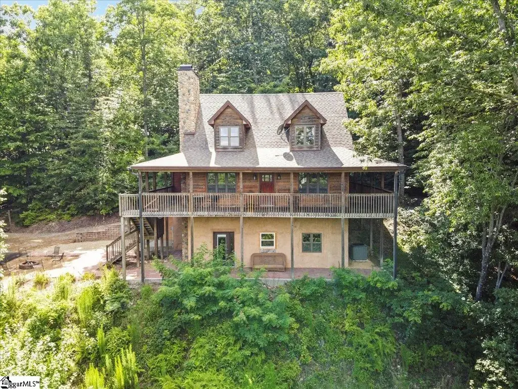 80 Rosemond Road, Cleveland