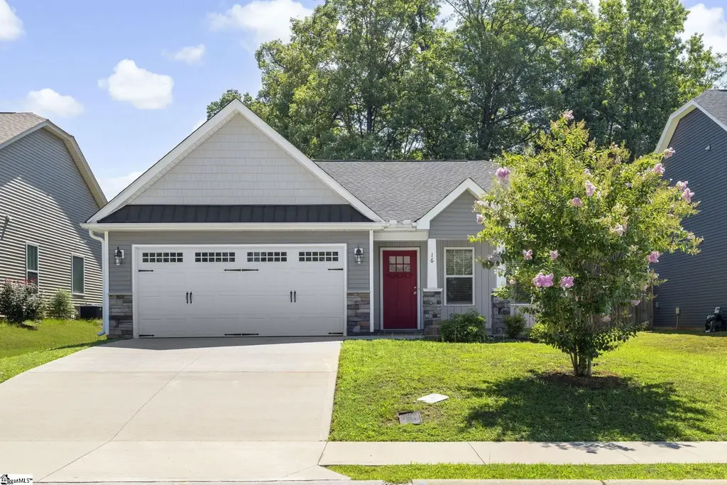 16 Mendham Lane, Greer