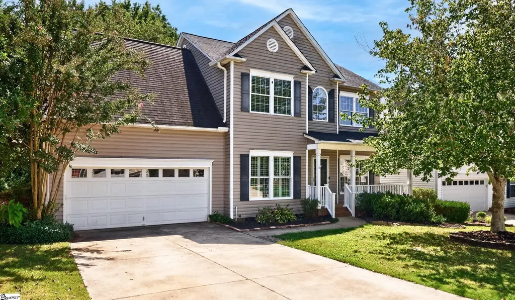 222 Grimes Drive, Simpsonville