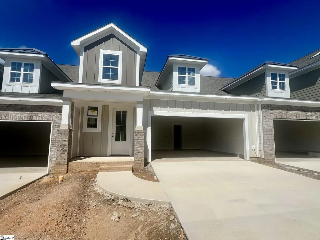 21 Hasbrook Lane, Greenville