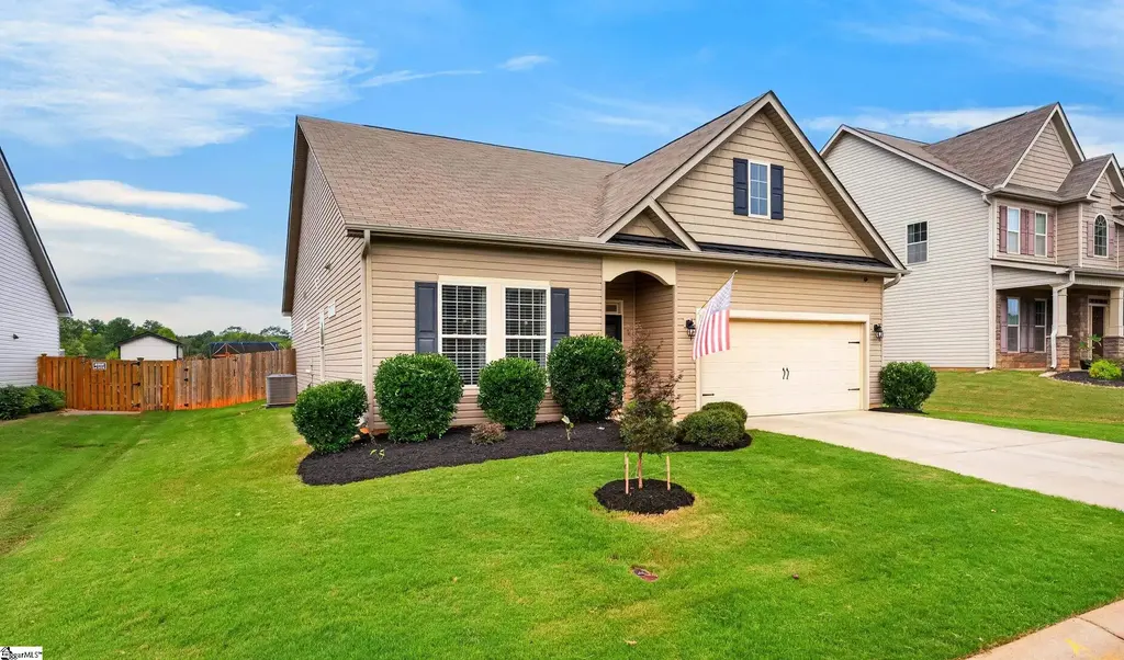 380 Meadowpark Lane, Duncan
