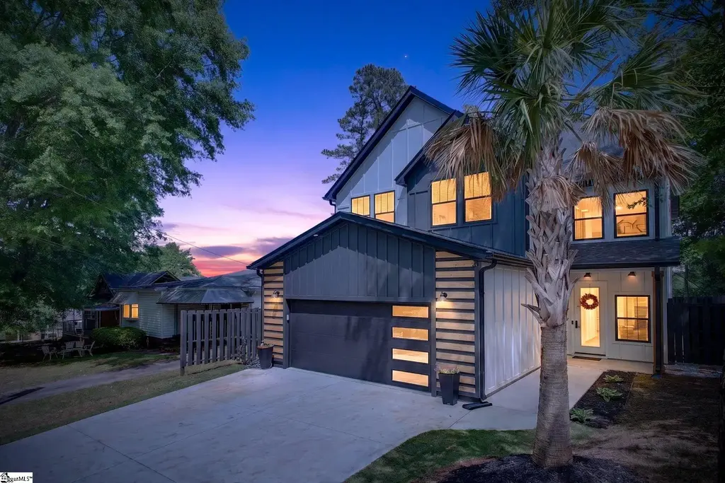 107 N 3rd Street, Easley