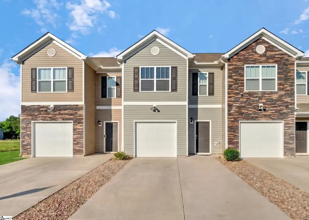 5 Sunriff Court, Greer