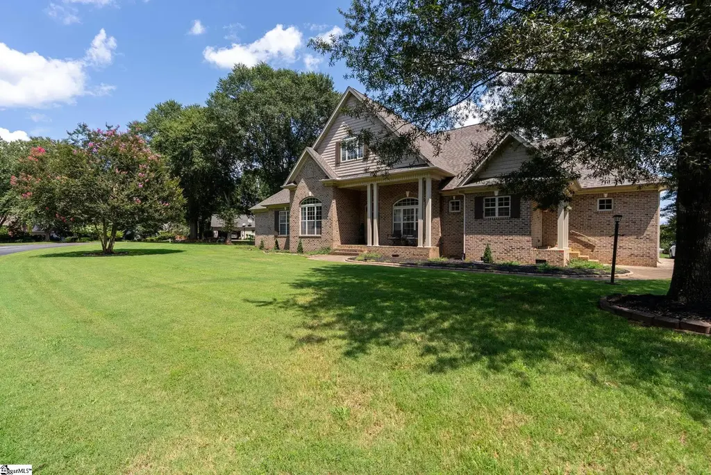 475 Winesap Road, Duncan