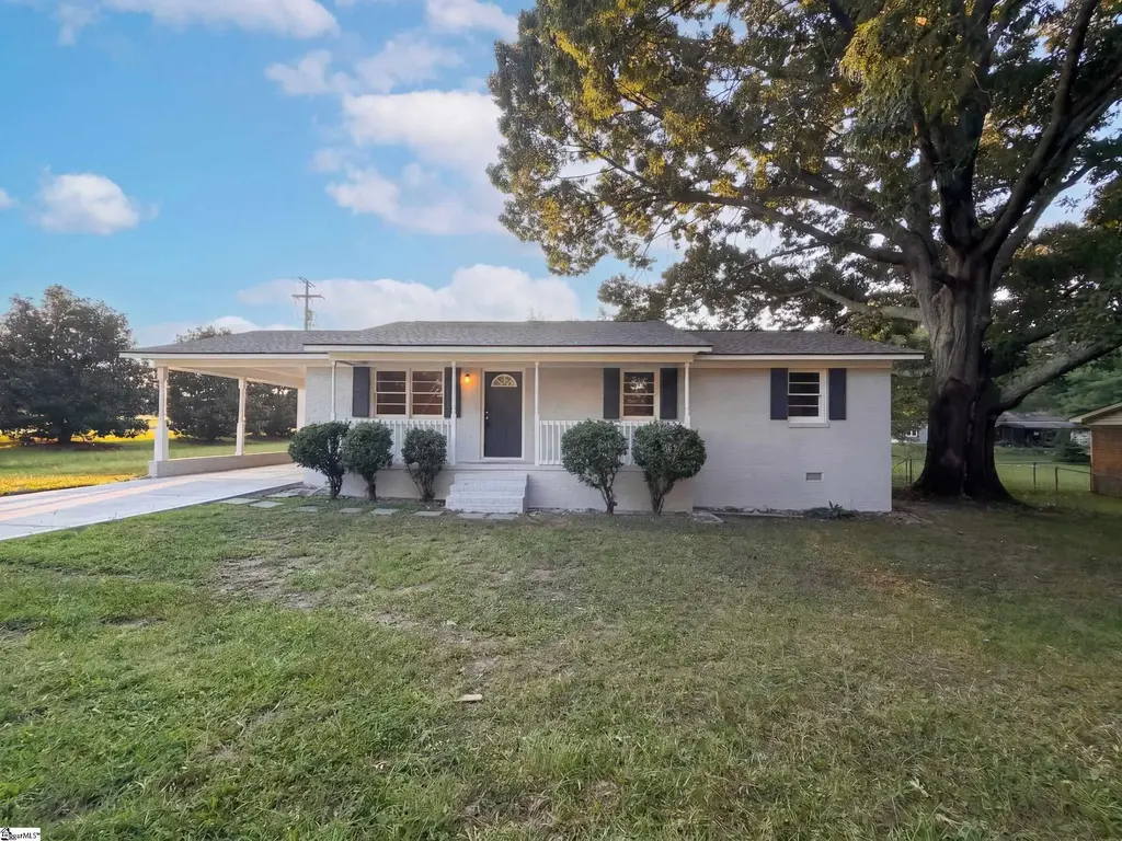 28 11th Street, Greer