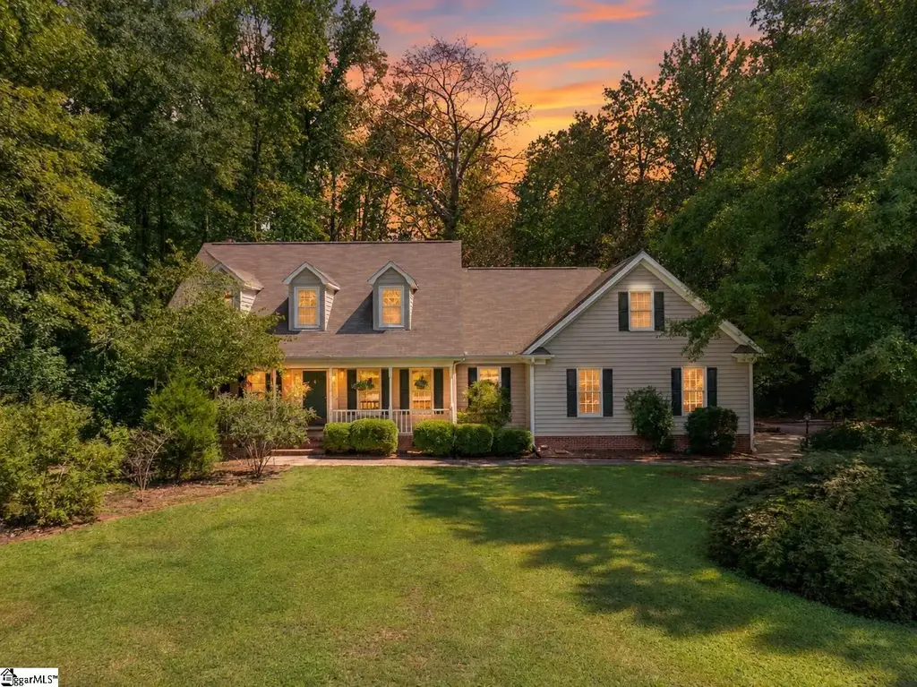 205 Hillpine Drive, Simpsonville