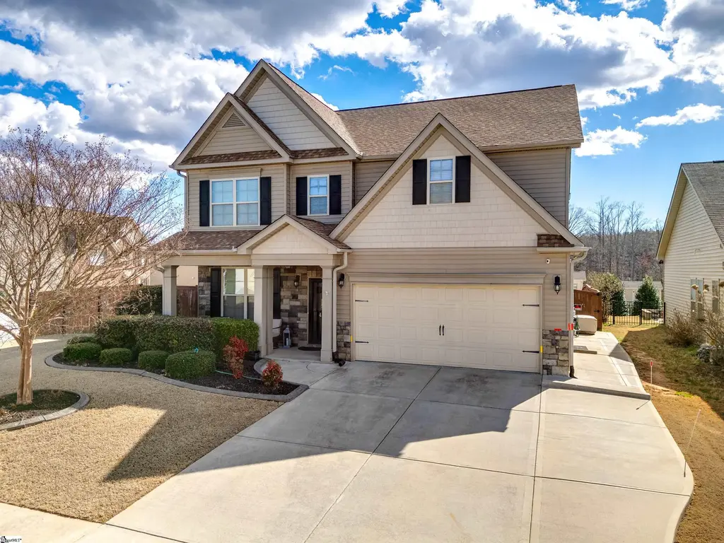 450 Bucklebury Road, Greer