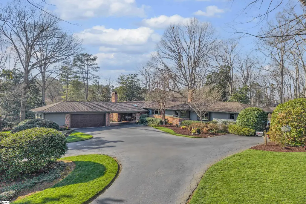 121 Montgomery Drive, Spartanburg