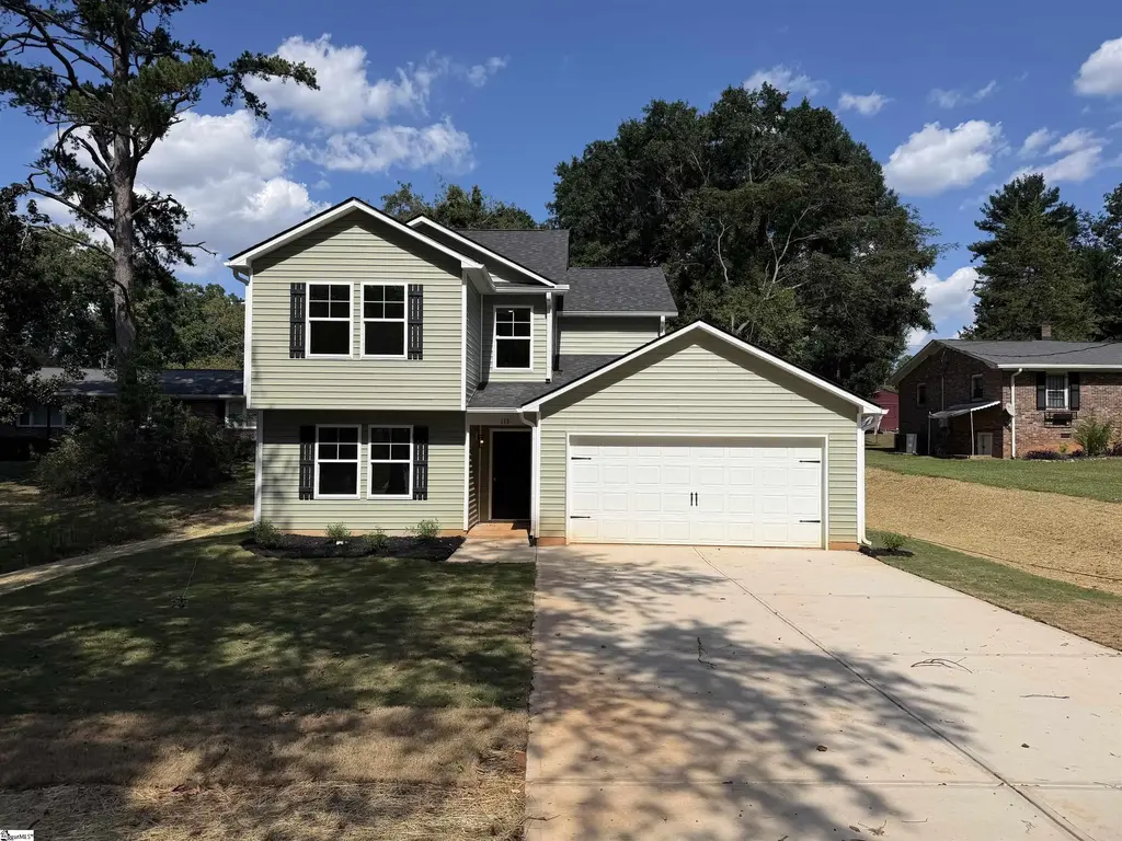113 Barwood Circle, Greenville