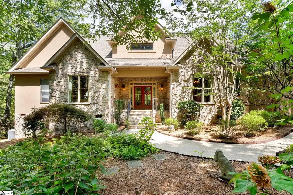 610 Plumley Summit Road, Landrum