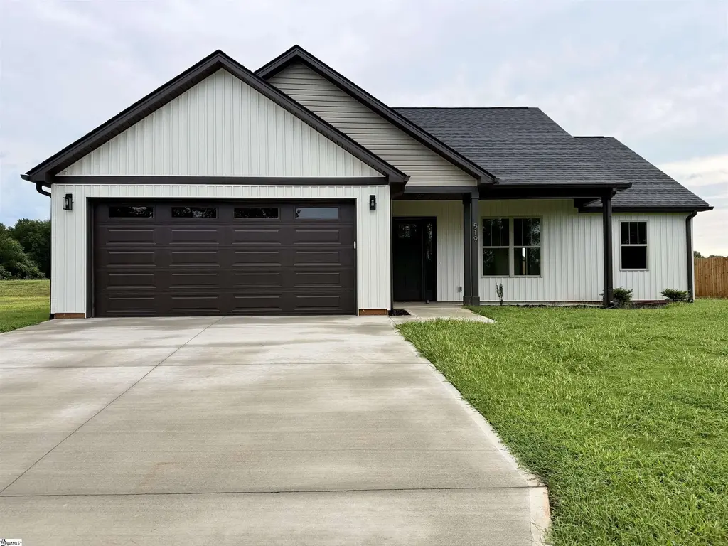 519 Bill Lattimore Road, Chesnee