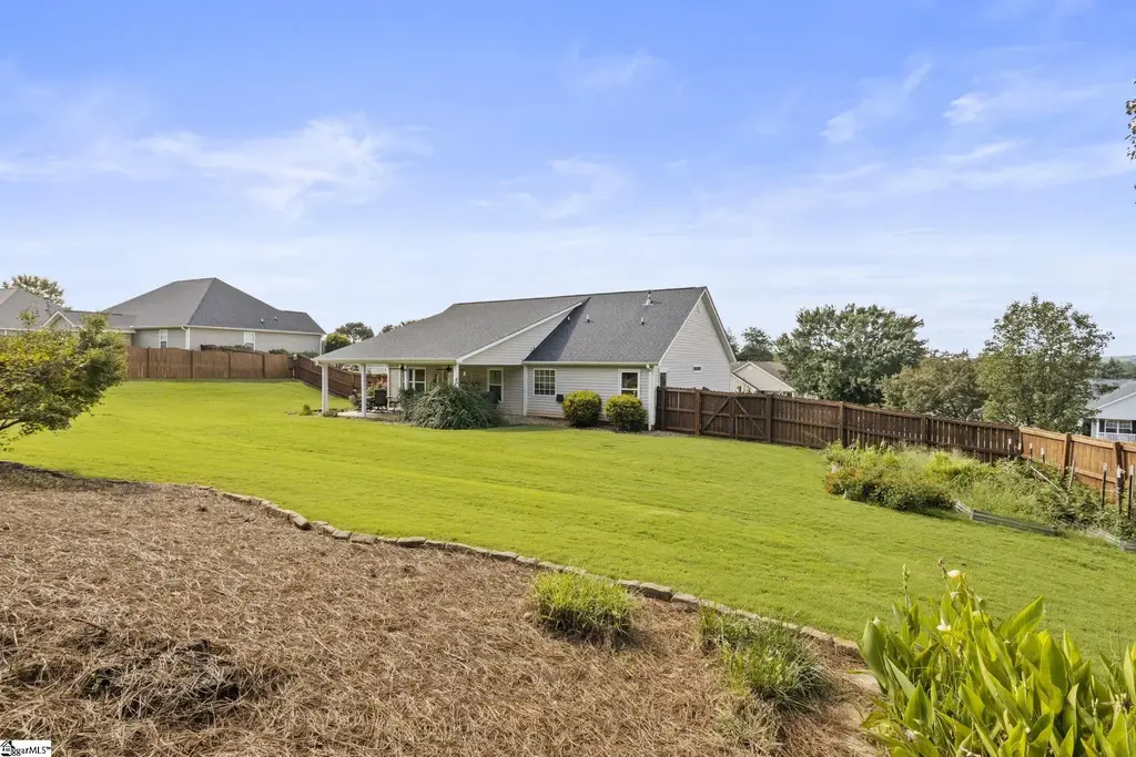 52 Sacha Lane, Travelers Rest