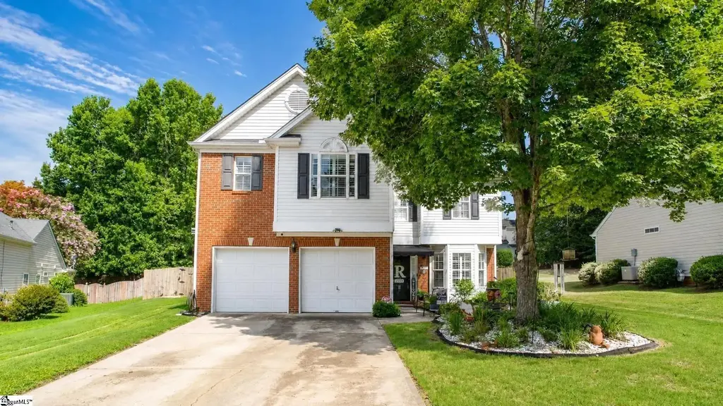 623 Fairview Lake Way, Simpsonville
