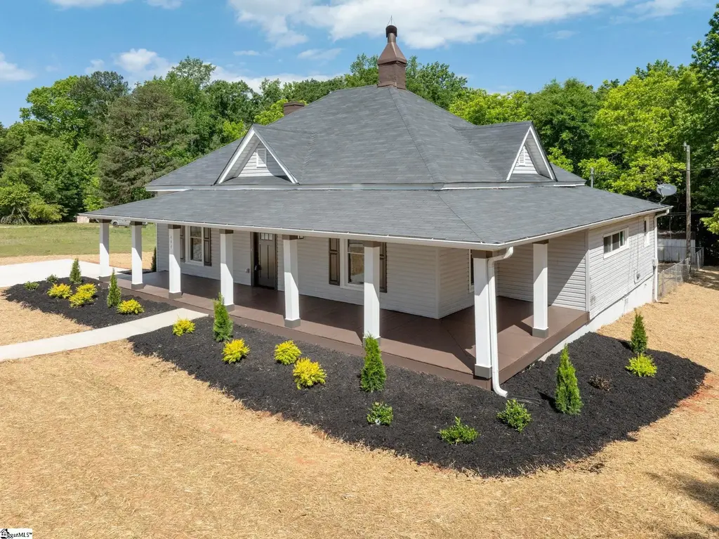 444 W Peachtree Street, Woodruff