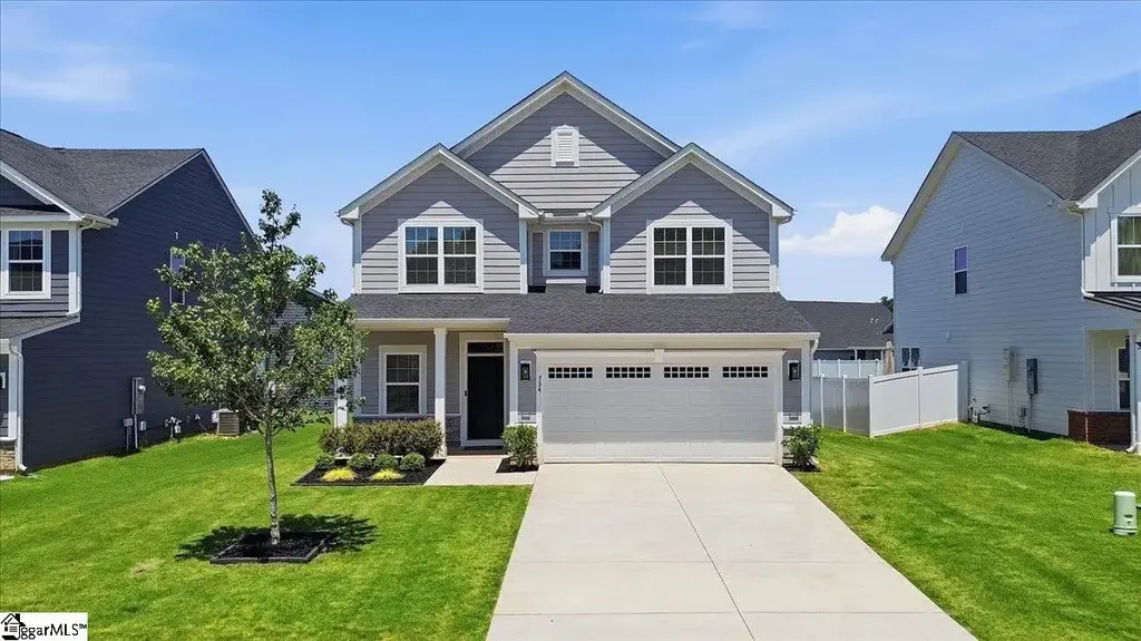 734 Lady Fern Drive, Woodruff
