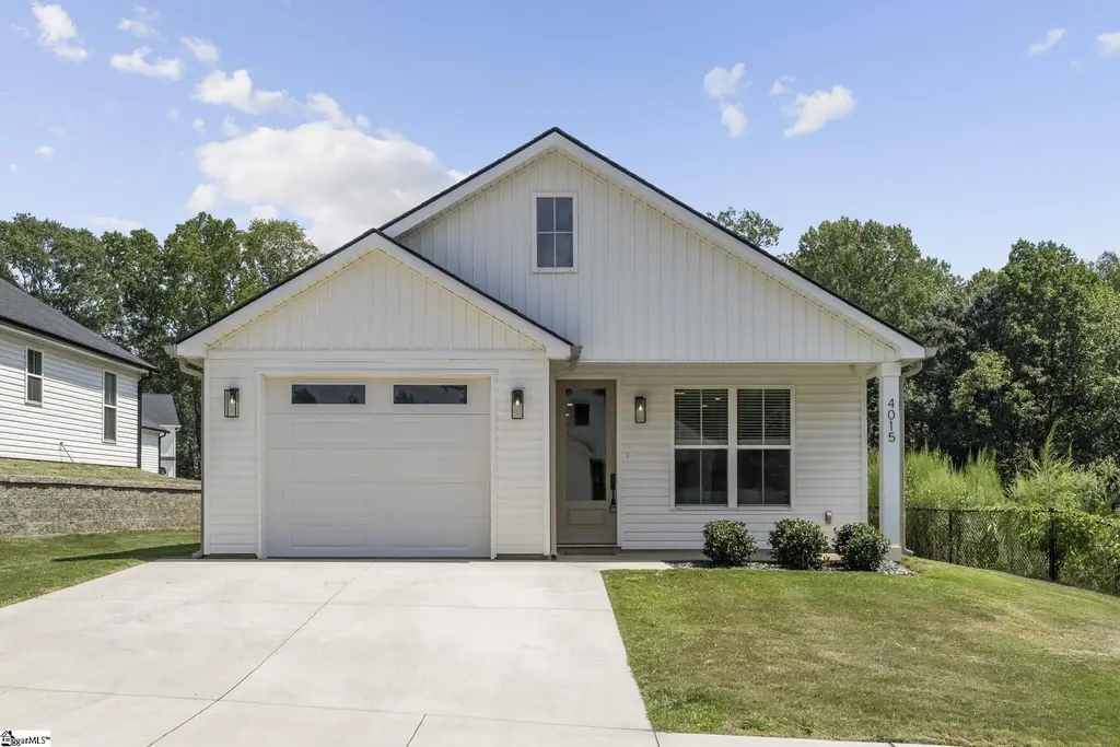 4015 Old Brooks Court, Greer