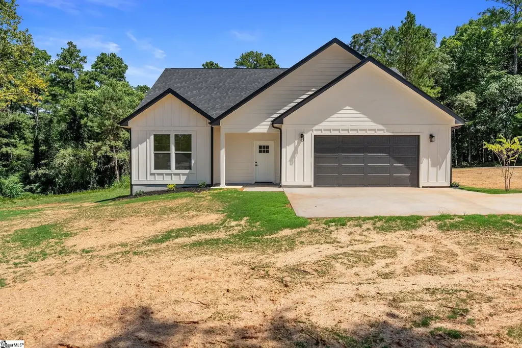 105 Sitton Road, Easley