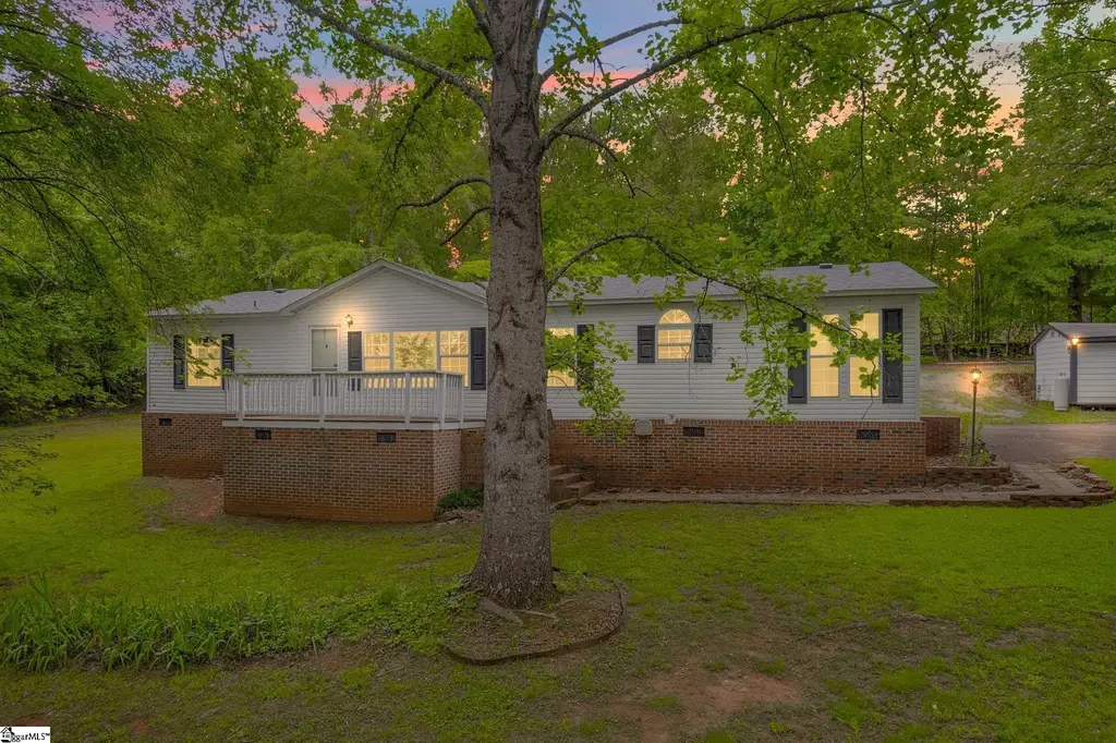 107 Lost Farm Road, Liberty