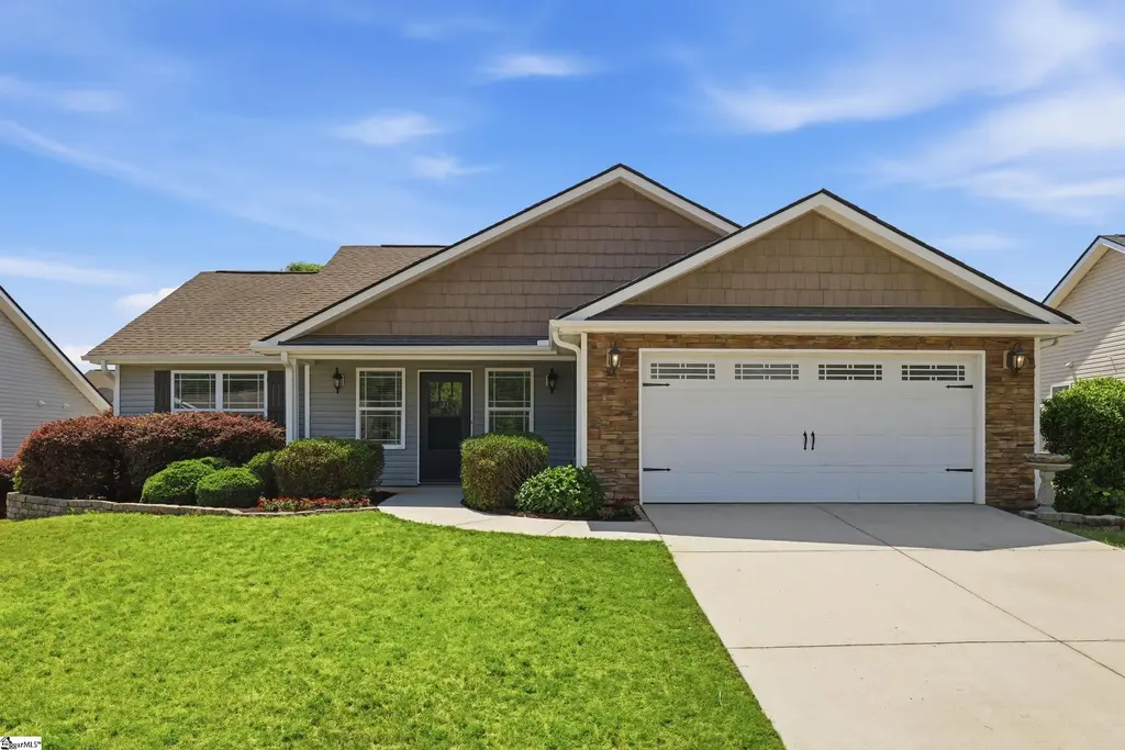 27 Macle Court, Travelers Rest