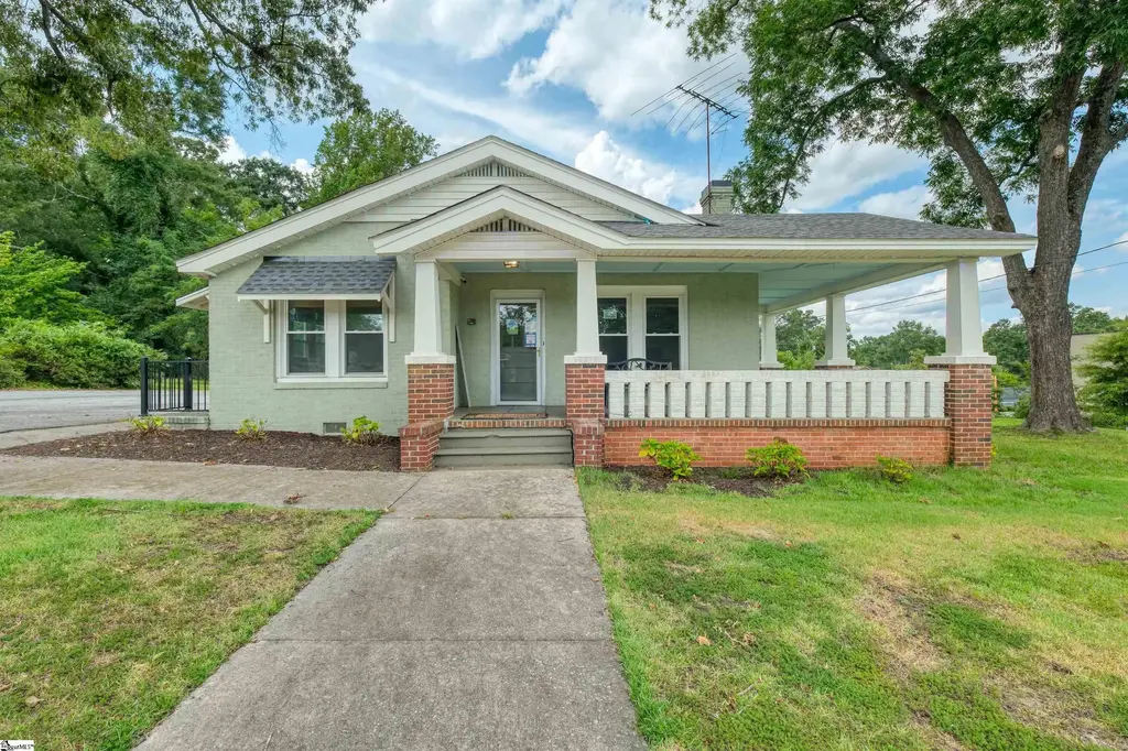 402 W Main Street, Williamston