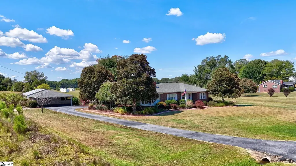 4503 Keowee Road, Honea Path