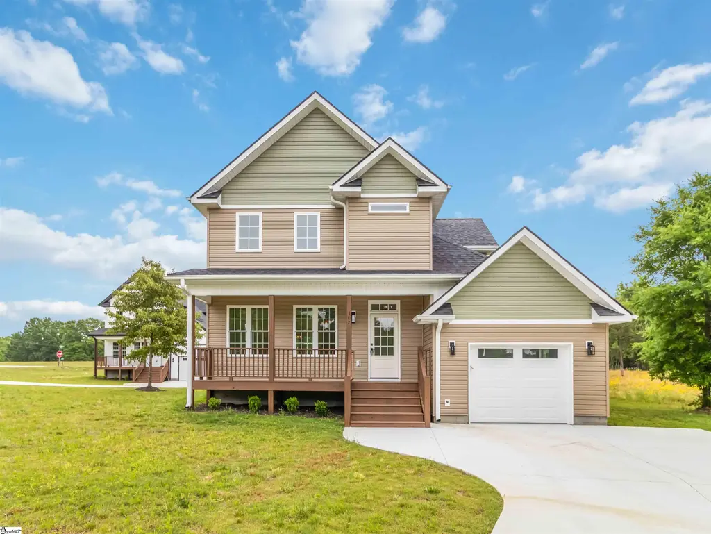 307 Tribble Street, Honea Path